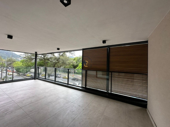 Imagem Apartamento com 4 Quartos à Venda, 183 m² em Lagoa - Rio De Janeiro Imagem Apartamento com 4 Quartos à Venda, 183 m² em Lagoa - Rio De Janeiro
