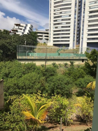 Imagem Casa com 4 Quartos à Venda, em Patamares - Salvador Imagem Casa com 4 Quartos à Venda, em Patamares - Salvador