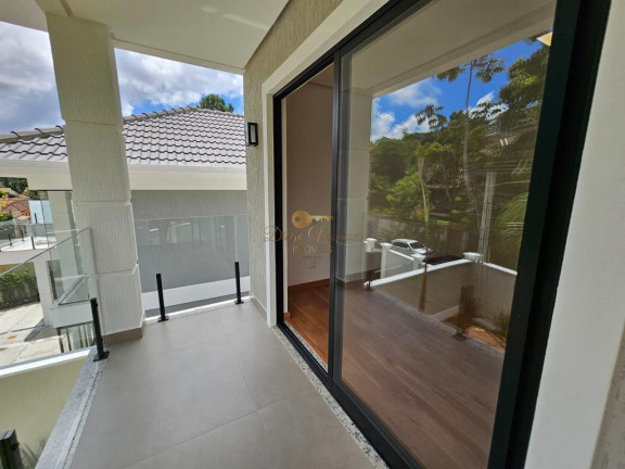 Imagem Casa com 3 Quartos à Venda, 274 m² em Comary - Teresópolis