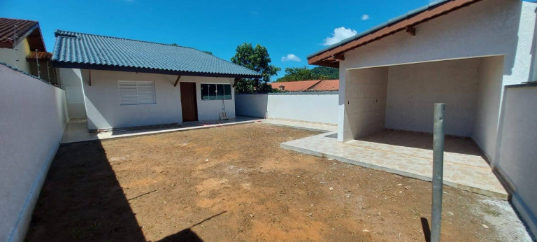 Imagem Casa com 3 Quartos à Venda, 250 m² em Centro - Peruíbe Imagem Casa com 3 Quartos à Venda, 250 m² em Centro - Peruíbe