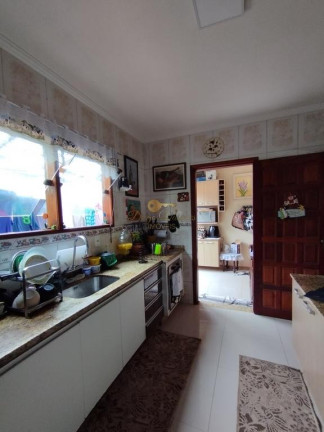 Imagem Casa com 4 Quartos à Venda, 123 m² em Araras - Teresópolis Imagem Casa com 4 Quartos à Venda, 123 m² em Araras - Teresópolis