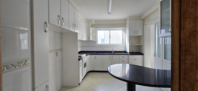 Imagem Apartamento com 3 Quartos à Venda, 114 m² em Centro - Balneário Camboriú