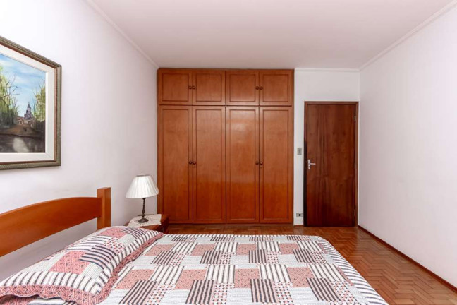 Imagem Casa com 4 Quartos à Venda, 226 m² em Vila Isa - São Paulo