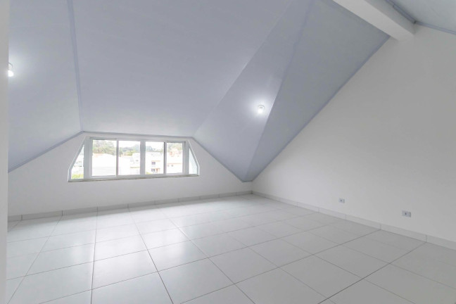 Imagem Casa com 2 Quartos à Venda, 138 m² em Xaxim - Curitiba Imagem Casa com 2 Quartos à Venda, 138 m² em Xaxim - Curitiba
