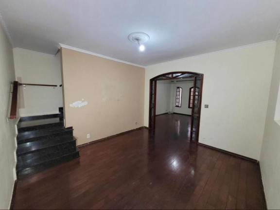 Imagem Sobrado com 3 Quartos à Venda, 250 m² em Jardim Santa Mena - Guarulhos Imagem Sobrado com 3 Quartos à Venda, 250 m² em Jardim Santa Mena - Guarulhos