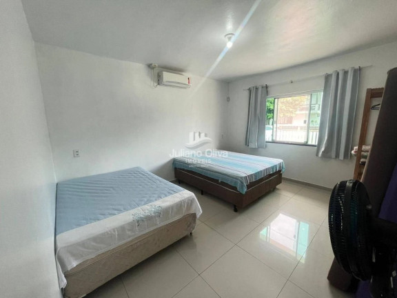 Casa com 3 Quartos à Venda, 173 m² em Barra Do Sai - Itapoá