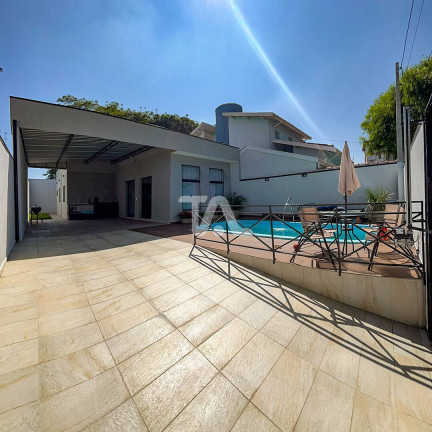 Imagem Casa à Venda, 250 m² em Vila Suiça - Pindamonhangaba Imagem Casa à Venda, 250 m² em Vila Suiça - Pindamonhangaba