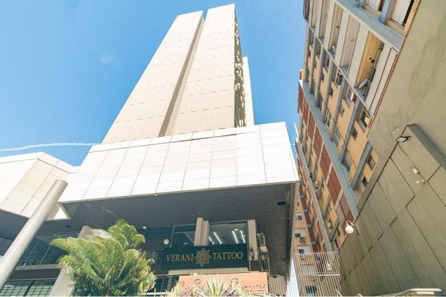 Imagem Imóvel com 1 Quarto à Venda, 30 m² em Centro Histórico - Porto Alegre Imagem Imóvel com 1 Quarto à Venda, 30 m² em Centro Histórico - Porto Alegre
