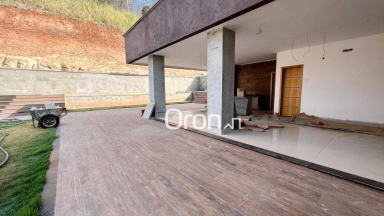 Imagem Casa com 4 Quartos à Venda, 330 m² em Residencial Aldeia Do Vale - Goiânia Imagem Casa com 4 Quartos à Venda, 330 m² em Residencial Aldeia Do Vale - Goiânia