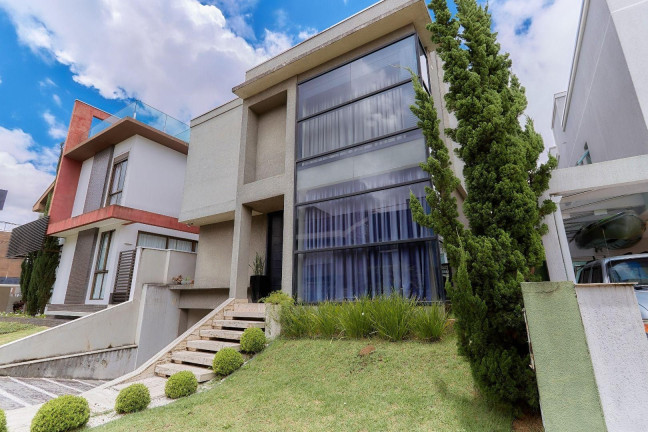 Casa com 2 Quartos à Venda, 297 m² em Pinheirinho - Curitiba
