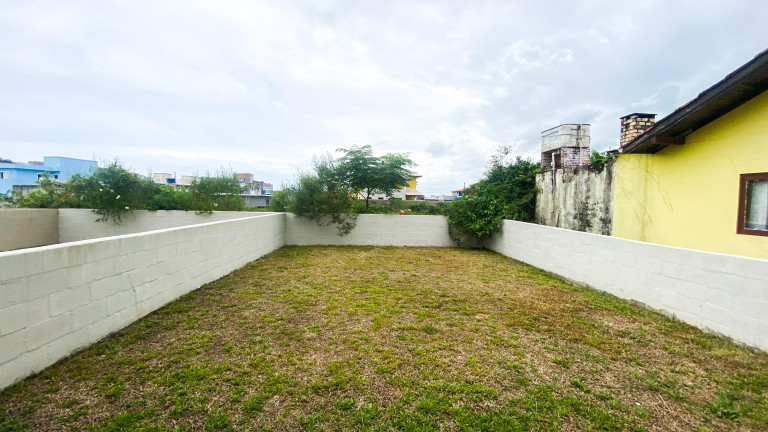 Imagem Casa com 2 Quartos à Venda, 100 m² em Areias De Palhocinha - Garopaba Imagem Casa com 2 Quartos à Venda, 100 m² em Areias De Palhocinha - Garopaba