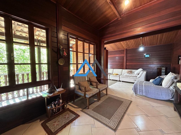 Imagem Casa com 3 Quartos à Venda, 210 m² em Centro - Mairiporã Imagem Casa com 3 Quartos à Venda, 210 m² em Centro - Mairiporã