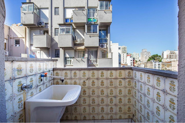 Imagem Apartamento com 1 Quarto à Venda, 33 m² em Centro Histórico - Porto Alegre Imagem Apartamento com 1 Quarto à Venda, 33 m² em Centro Histórico - Porto Alegre