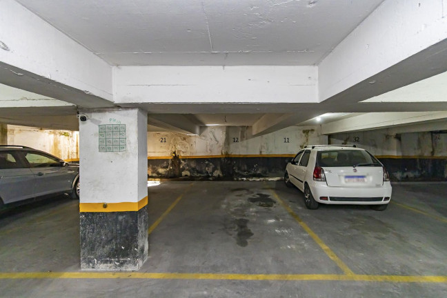 Imagem Apartamento com 2 Quartos à Venda, 75 m² em Centro - Curitiba Imagem Apartamento com 2 Quartos à Venda, 75 m² em Centro - Curitiba