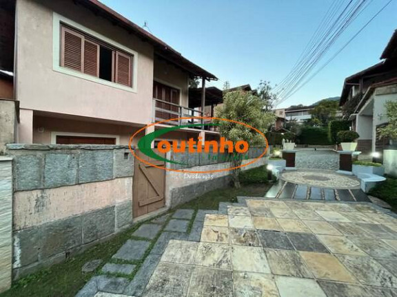 Imagem Casa com 3 Quartos à Venda, 146 m² em Agriões - Teresópolis Imagem Casa com 3 Quartos à Venda, 146 m² em Agriões - Teresópolis