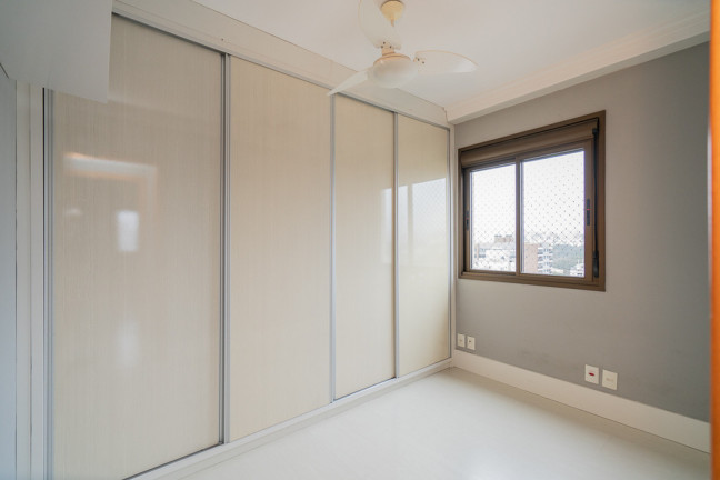 Imagem Apartamento com 2 Quartos à Venda, 67 m² em Passo Da Areia - Porto Alegre Imagem Apartamento com 2 Quartos à Venda, 67 m² em Passo Da Areia - Porto Alegre