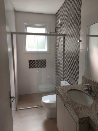 Imagem Casa com 4 Quartos à Venda, em Xangri-lá Imagem Casa com 4 Quartos à Venda, em Xangri-lá