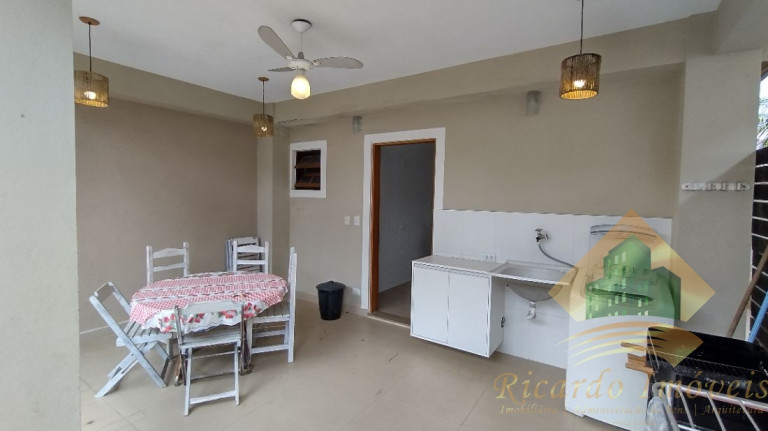 Imagem Casa com 3 Quartos à Venda, 228 m² em Centro - Ubatuba