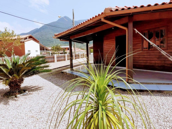 Imagem Casa com 2 Quartos à Venda, 100 m² em Praia De Fora - Palhoça