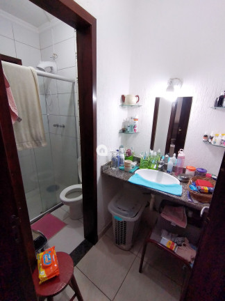 Imagem Casa com 2 Quartos à Venda, 150 m² Imagem Casa com 2 Quartos à Venda, 150 m²