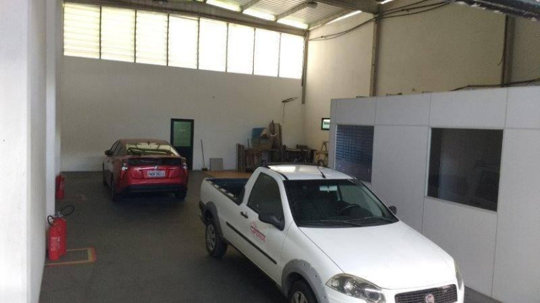 Imagem Galpão para Alugar, 246 m² em Portão - Lauro De Freitas Imagem Galpão para Alugar, 246 m² em Portão - Lauro De Freitas