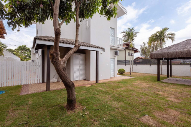 Imagem Casa com 4 Quartos à Venda, 300 m² em Loteamento Alphaville Campinas - Campinas Imagem Casa com 4 Quartos à Venda, 300 m² em Loteamento Alphaville Campinas - Campinas