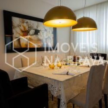 Imagem Apartamento com 3 Quartos à Venda, 128 m² em Centro - Balneário Camboriú Imagem Apartamento com 3 Quartos à Venda, 128 m² em Centro - Balneário Camboriú