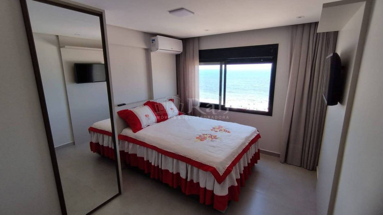 Imagem Apartamento com 3 Quartos para Alugar, 131 m² em Centro - Balneário Camboriú