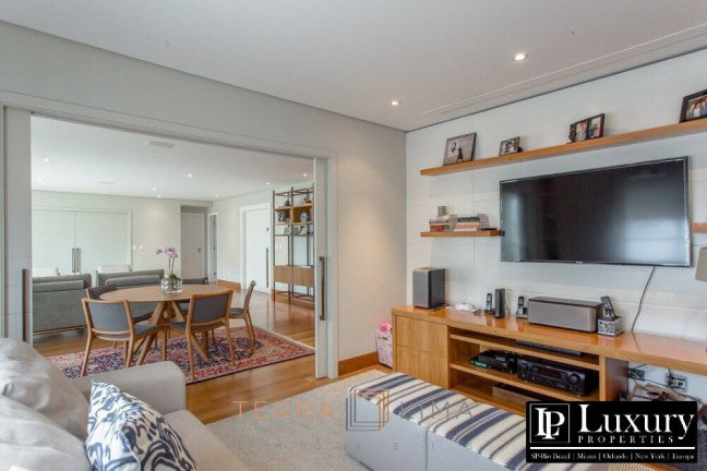 Imagem Apartamento com 3 Quartos à Venda, 311 m² em Vila Nova Conceição - São Paulo