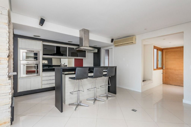 Imagem Imóvel com 2 Quartos à Venda, 83 m² em Jardim Botânico - Porto Alegre Imagem Imóvel com 2 Quartos à Venda, 83 m² em Jardim Botânico - Porto Alegre