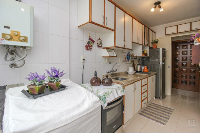 Imagem Imóvel com 3 Quartos à Venda, 79 m² em Cristal - Porto Alegre Imagem Imóvel com 3 Quartos à Venda, 79 m² em Cristal - Porto Alegre