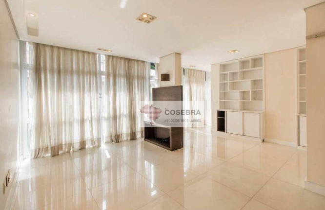 Imagem Apartamento com 3 Quartos à Venda ou Locação, 130 m² em Itaim Bibi - São Paulo Imagem Apartamento com 3 Quartos à Venda ou Locação, 130 m² em Itaim Bibi - São Paulo