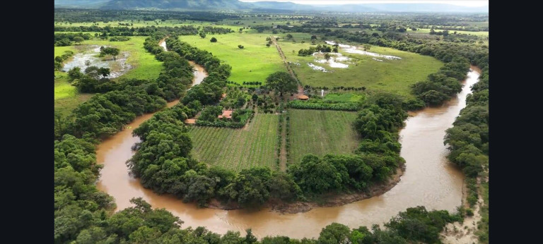 Imagem Chácara com 3 Quartos à Venda, 330.000 m² em Centro - Buritis Imagem Chácara com 3 Quartos à Venda, 330.000 m² em Centro - Buritis