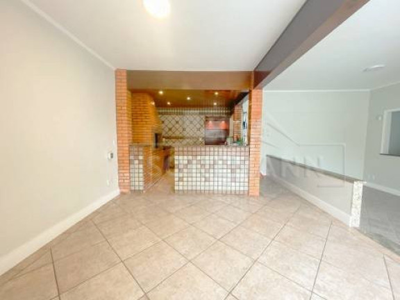 Imagem Casa com 3 Quartos à Venda, 335 m² em Coqueiros - Florianópolis