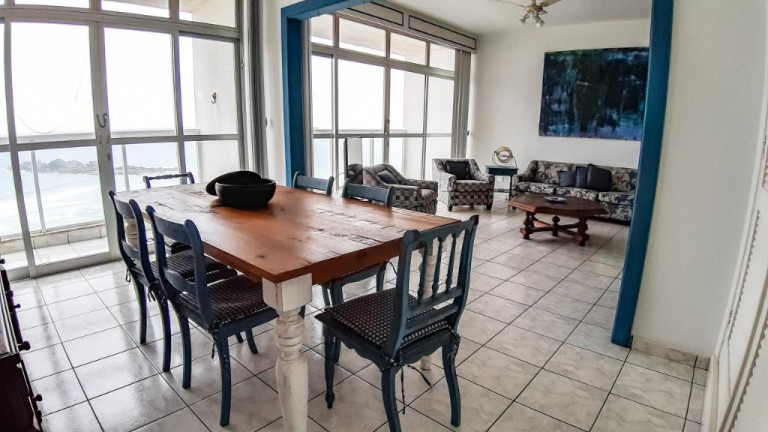 Imagem Apartamento com 3 Quartos à Venda, 200 m² em Pitangueiras - Guarujá