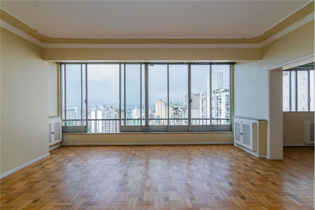 Imagem Apartamento com 3 Quartos à Venda, 210 m² em Centro Histórico - Porto Alegre Imagem Apartamento com 3 Quartos à Venda, 210 m² em Centro Histórico - Porto Alegre