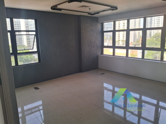 Sala Comercial à Venda, 50 m² em Moema - São Paulo