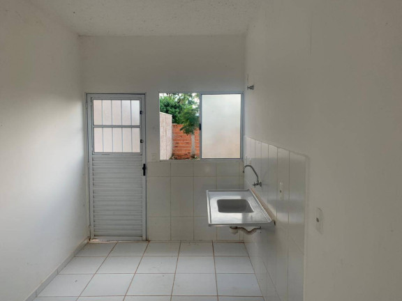 Imagem Casa com 2 Quartos à Venda, 42 m² em Osmar Cabral - Cuiabá Imagem Casa com 2 Quartos à Venda, 42 m² em Osmar Cabral - Cuiabá