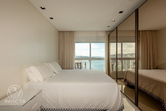 Imagem Apartamento com 4 Quartos à Venda, 170 m² em Barra Sul - Balneário Camboriú
