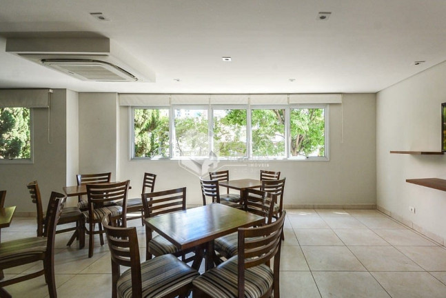 Apartamento com 2 Quartos à Venda, 60 m² em Vila Nova Conceição - São Paulo