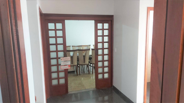 Imagem Casa com 4 Quartos à Venda, 224 m² em Interlagos - São Paulo Imagem Casa com 4 Quartos à Venda, 224 m² em Interlagos - São Paulo