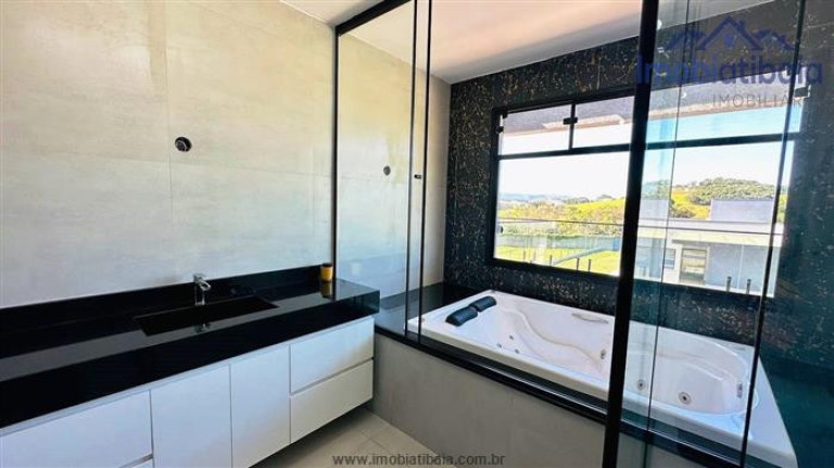 Imagem Chácara com 4 Quartos à Venda, 1.423 m² em Centro - Piracaia