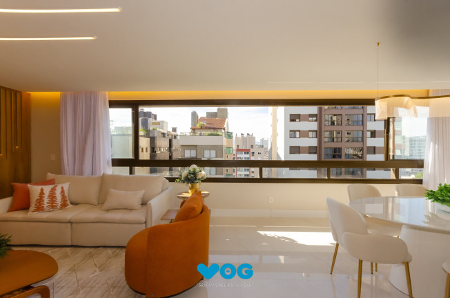 Imagem Imóvel com 3 Quartos à Venda, 125 m² em Petrópolis - Porto Alegre Imagem Imóvel com 3 Quartos à Venda, 125 m² em Petrópolis - Porto Alegre
