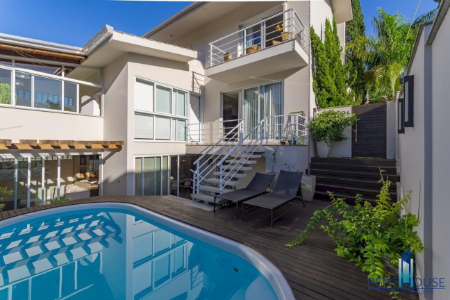 Casa de Condomínio com 4 Quartos à Venda, 491 m² em Ariribá - Balneário Camboriú
