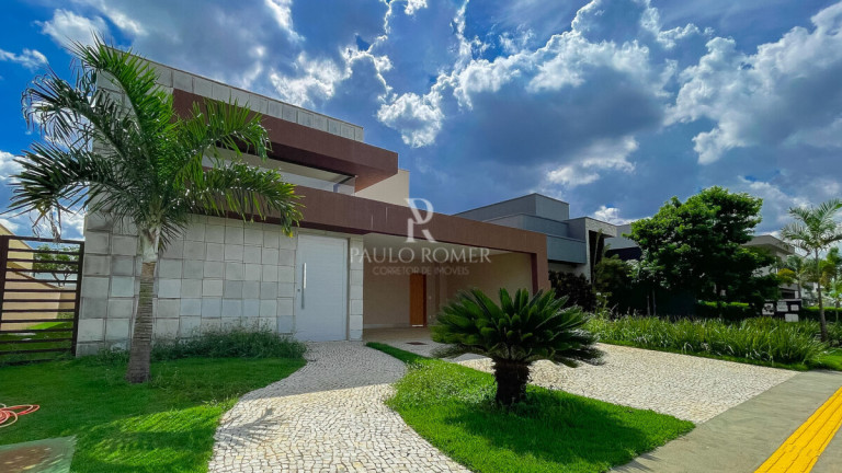 Imagem Casa com 3 Quartos à Venda, 220 m² em Residencial Goiânia Golfe Clube - Goiânia Imagem Casa com 3 Quartos à Venda, 220 m² em Residencial Goiânia Golfe Clube - Goiânia
