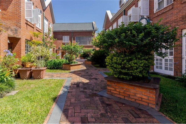 Imagem Casa com 3 Quartos à Venda, 250 m² em Chácara Das Pedras - Porto Alegre Imagem Casa com 3 Quartos à Venda, 250 m² em Chácara Das Pedras - Porto Alegre