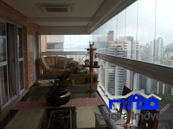Imagem Apartamento com 2 Quartos à Venda, 110 m² em Gonzaga - Santos Imagem Apartamento com 2 Quartos à Venda, 110 m² em Gonzaga - Santos