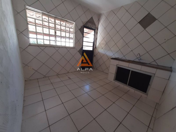 Imagem Casa com 2 Quartos à Venda, 70 m² Imagem Casa com 2 Quartos à Venda, 70 m²
