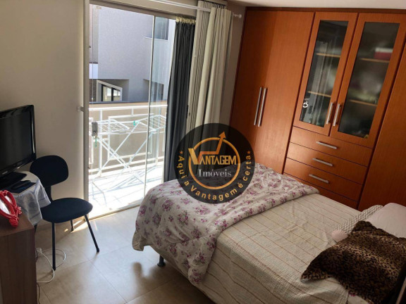 Imagem Sobrado com 3 Quartos à Venda, 131 m² em Hauer - Curitiba Imagem Sobrado com 3 Quartos à Venda, 131 m² em Hauer - Curitiba