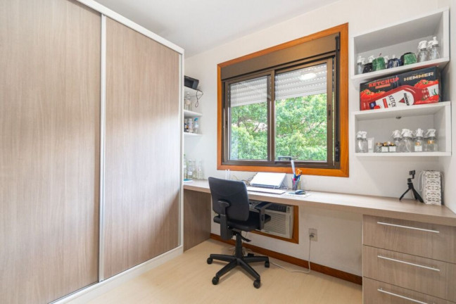 Imagem Imóvel com 3 Quartos à Venda, 100 m² em Moinhos De Vento - Porto Alegre